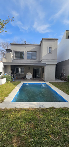 Casa En Venta, Castelar Norte