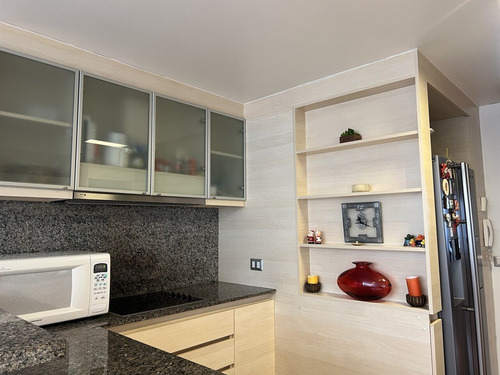 Departamento En Venta De 4 Dorm. En Viña Del Mar