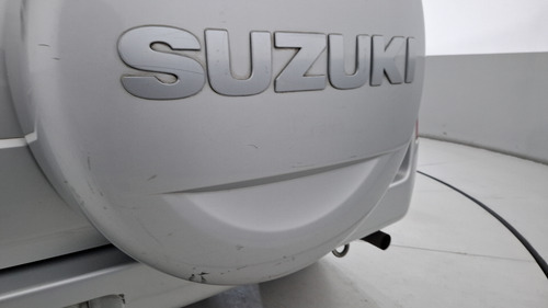 Suzuki Grand Vitara 2.4 L4 GLS AT