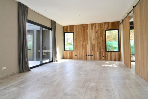 Imagen 27 de 30 de Casa En Venta En Santa Barbara, Tigre, G.b.a. Zona Norte