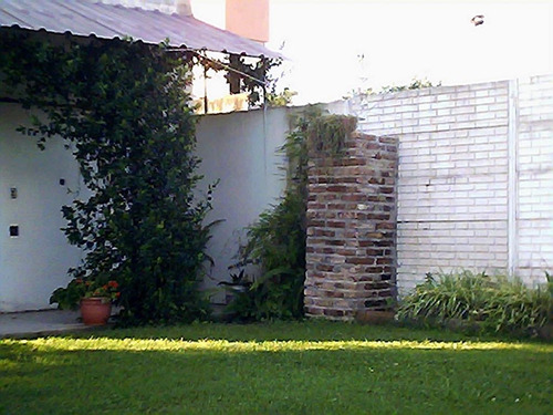 Quinta Con Pileta Y Parrilla Amplio Terreno En Viña Arrecifes