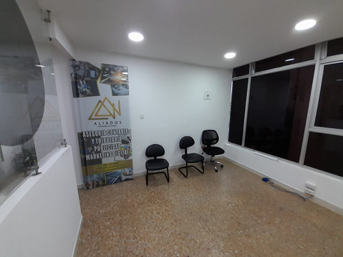 Oficina En Arriendo Sector Centro  (279054350).