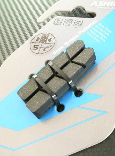 Imagen 2 de 2 de Par De Gomas Para Freno Marca Ashima