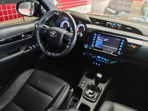 Imagem 13 de 14 de Hilux 2.8 Srx 4x4 Cd A Diesel 2020