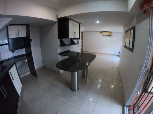 Imagen 5 de 11 de Ph En Venta En Moron