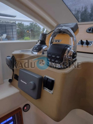 Imagem 8 de 15 de Lancha Phantom 500 F 2 X Volvo I P S 600 Oportunidade!!!
