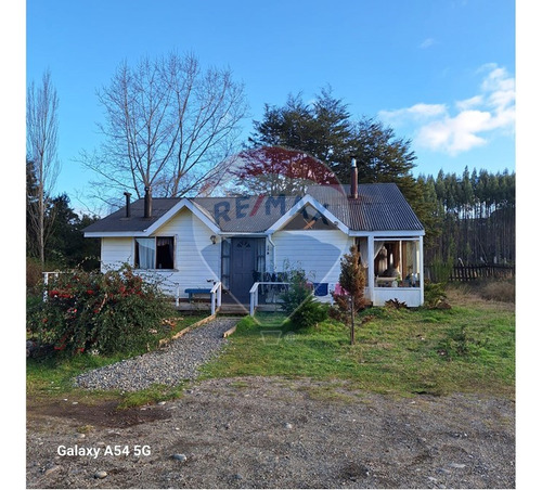 Venta De Terreno Con Cabañas En Castro