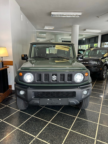 Imagen 2 de 18 de Suzuki Jimny