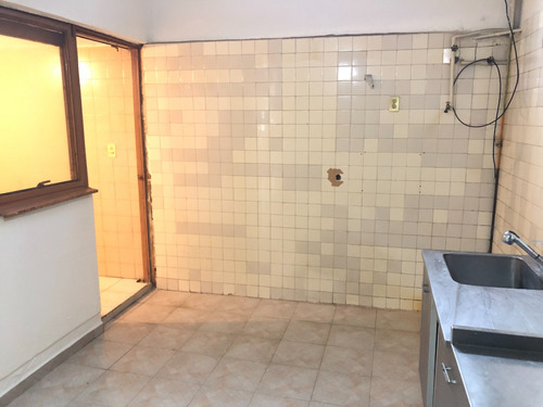 Casa Amplia Con Rec Con Baño Pb, Bodega, 4 Rec 2.5 Baños Lomas Boulevares Tlalnepantla