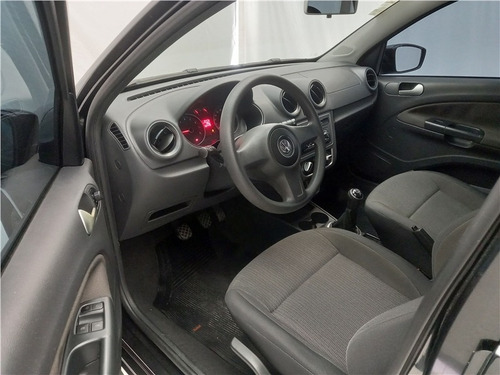 Imagem 12 de 13 de Volkswagen Voyage 1.0 Mi 8v Flex 4p Manual