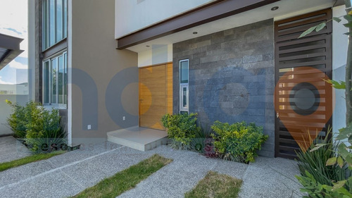 Imagen 6 de 30 de Casa En Venta En Colinas De Juriquilla Frente A Área Verde (