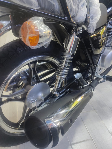 Suzuki Gn125