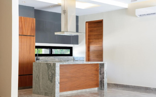 Casa Con Jardin Y Alberca Privada, Residencial Con Amenidad