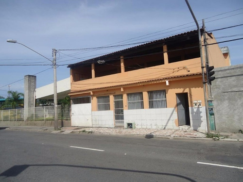 Imagem 10 de 30 de Manoel Plaza, Casa Linear Divida Em Duas De 2 Quartos, Ampla, Com Sala, Cozinha, Wc Social, Quintal E 6 Kitnets Para Aluguel Na Parte Dos Fundos, 1 Vaga, 200 M2 De Area Construida - Ca00028 - 3303479
