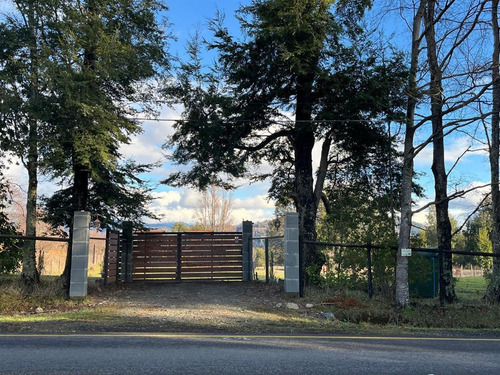 Casa En Venta De 5 Dorm. Camino Lican Ray , Coñaripe