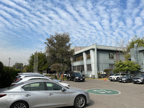 Edificio Corporativo Para Arriendo En Ñuñoa, 0,33 Uf/m²
