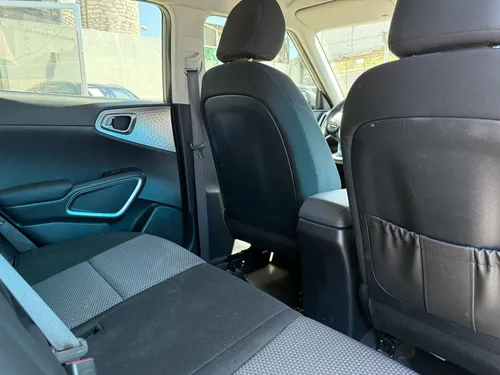Kia Soul 5p LX L4/1.6 Aut