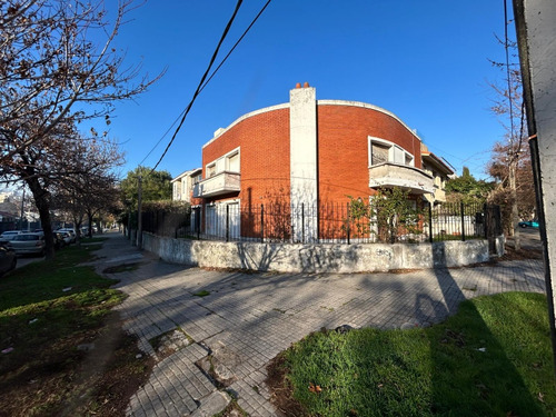 Iturriaga Y Marco Bruto Para Empresa En Venta