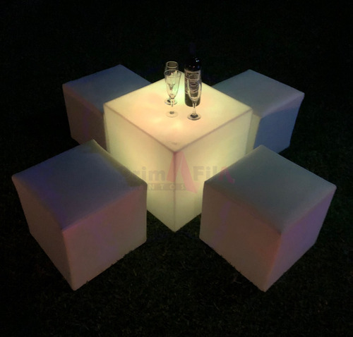 Alquiler De Living, Puff, Mesas, Leds, Envío Sin Cargo*