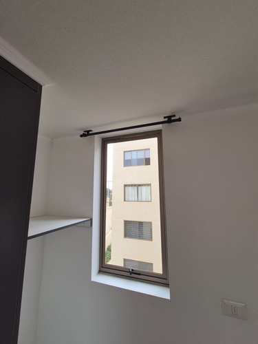 Edificio Los Aromos (1 Est.) Vista Sur Piso 3
