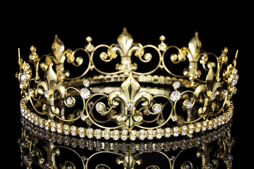 Ornate Corona De Rey Con Flor De Liz De 2 Pulgadas