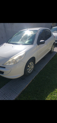 Peugeot 207 1.4 Active 75cv