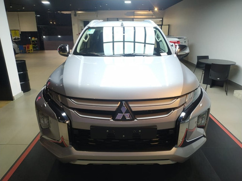 Imagem 3 de 12 de Mitsubishi L200 Triton Sport Hpe S 4wd 2.4