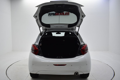 Imagen 11 de 13 de Peugeot 208 Feline Techo Manual Navegador 2019 Rpm Moviles