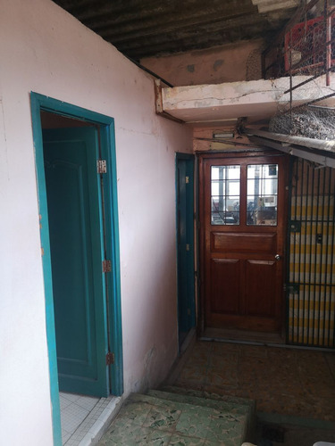 Venta De Local Comercial Con Oficina