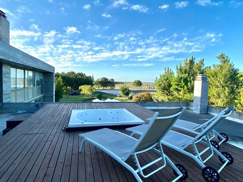 Imagen 18 de 26 de Moderna Casa Minimalista En Venta La Herradura Pinamar
