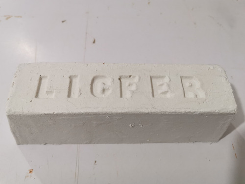 Imagen 1 de 3 de Pasta Para Abrillantar Metales Blanca Licfer Lf-03