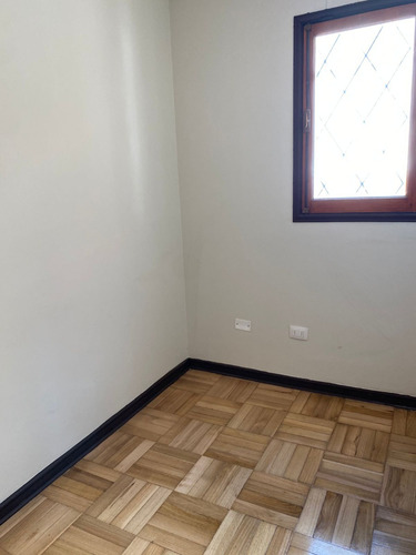 Casa Recien Remodelada En Una Tranquila Calle De La Reina
