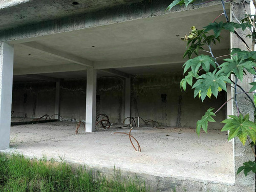 Terreno Comercial Con Locales En Zona Altamente Poblada En Comitan.
