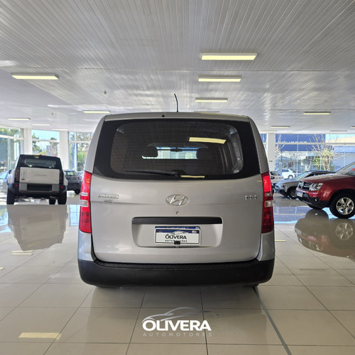 Hyundai H1 Furgon 2AS 2.4