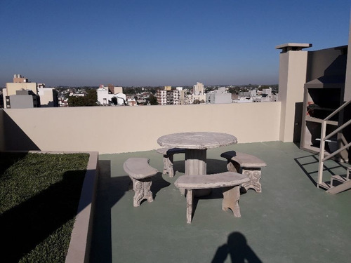 Imagen 2 de 14 de Departamento En Venta En Moron Sur