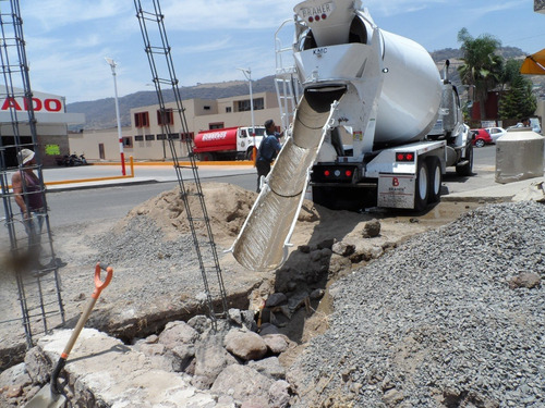 Imagen 6 de 13 de Hormigonera Para Concreto Premezclado 2004 Sterling 8m3