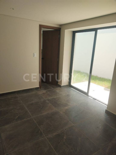 Venta De Casa En Col. Jacarandas Excelente Ubicacion Cerca De Plan De Ayala.