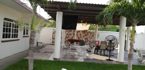 Renta Casa Con Alberca 1 Hab Col. Calzada Tuxpan Veracruz
