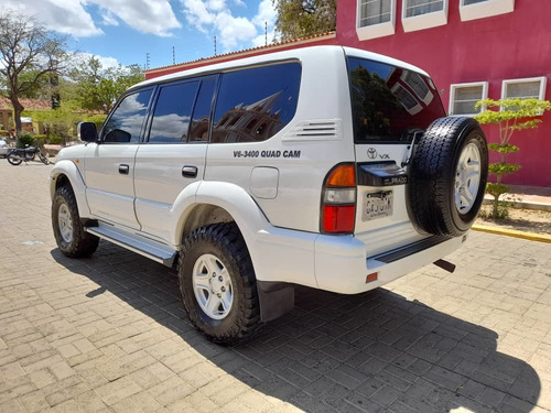 Imagen 2 de 15 de Toyota Prado Vx