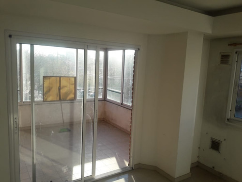 Imagen 7 de 10 de Departamento Venta A Dos Cuadras De La Estación De Moreno