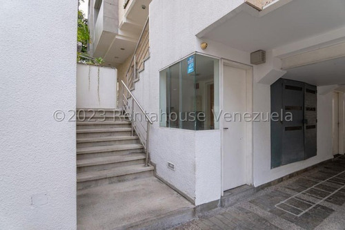 Edificio Comercial / Residencial (9 Pisos) Venta Los Palos Grandes Mls - 23-27085