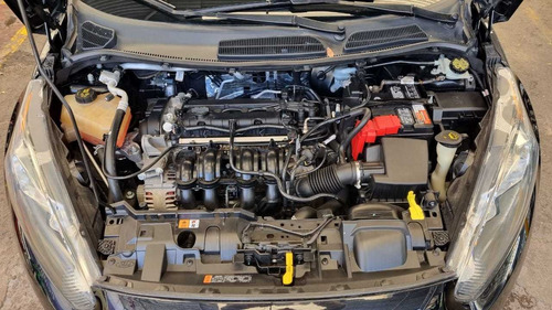Imagen 10 de 15 de Ford Fiesta 1.6 Se Hatchback Mt 2016