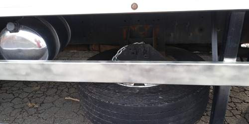 Ford Cargo 2422