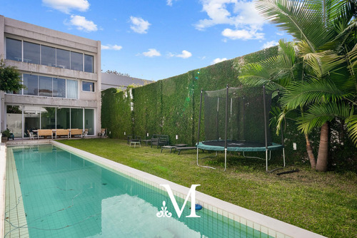 Hermosa Casa - 1000 M2 - Terreno 8.66x65 - Jardin - Pileta - Parrilla