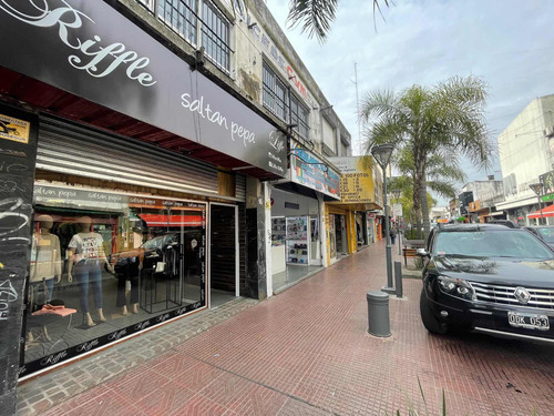 Imagen 12 de 13 de Venta 2 Locales + Planta Alta / Constitución 16 Y 22