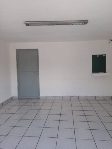 Imagen 11 de 16 de Local Comercial En Zona Muy Centrica Con Cristal De Seguridad