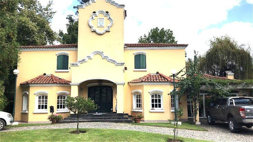 Casa En Venta En Mapuche Country Club Con Un Lote Opcion De 2 Lotes