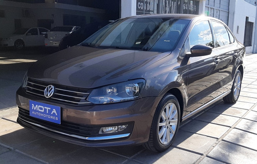 Polo Comfortline 1.6 - Full - C/gnc 5° - M/2015