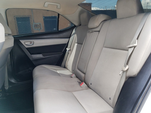 Imagen 6 de 10 de Toyota Corolla Le