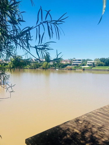 Venta Casa Sobre Lote Al Río En Santa Catalina Villanueva
